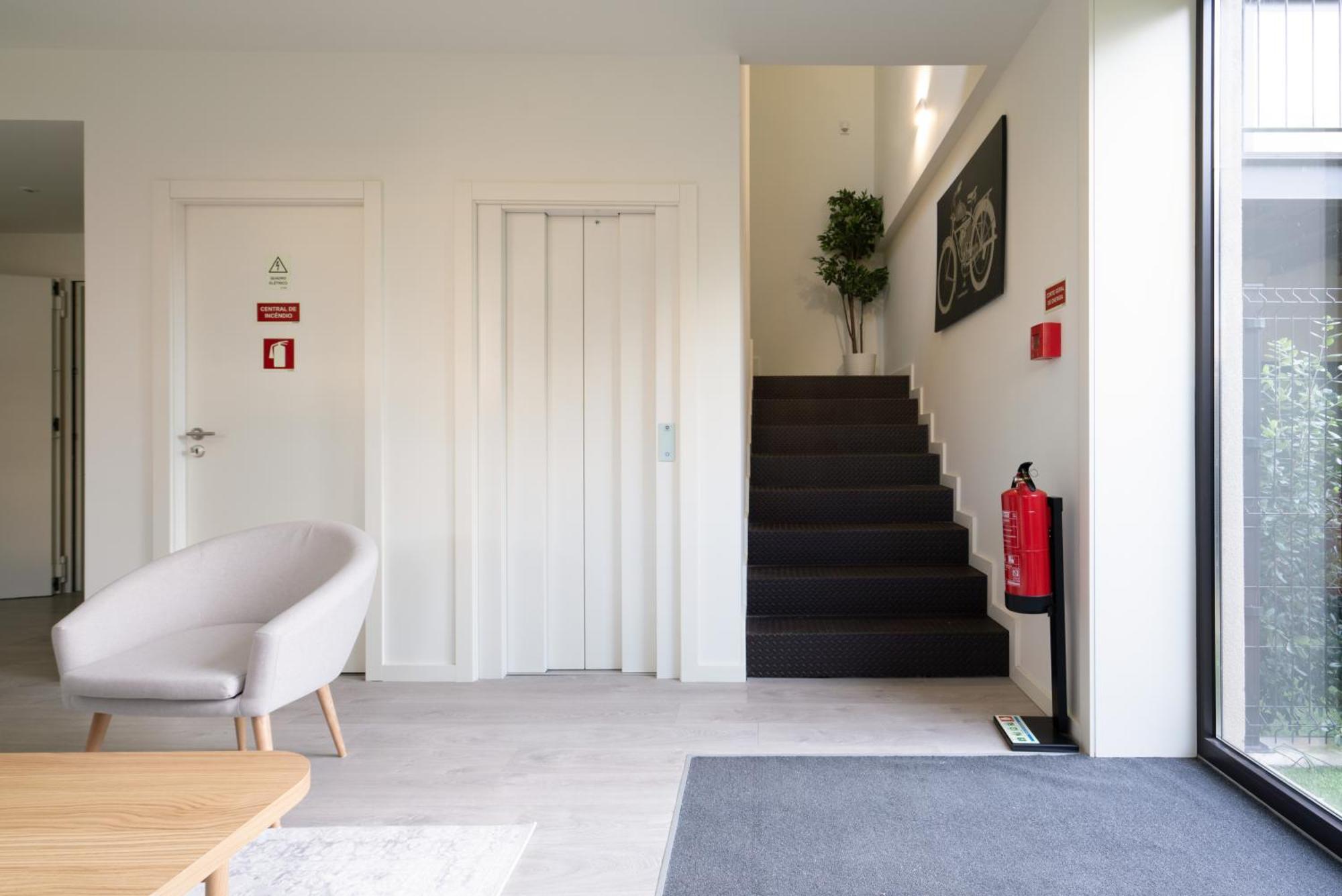 Host Wise - Central Private Flats - Terrace 포르투 외부 사진